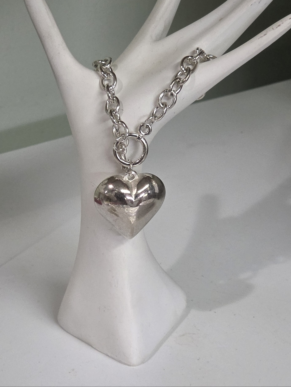 TRUE VINTAGE Silver PUFFY Heart Pendant Chain Braceler - 👀 - Picture 2 of 5